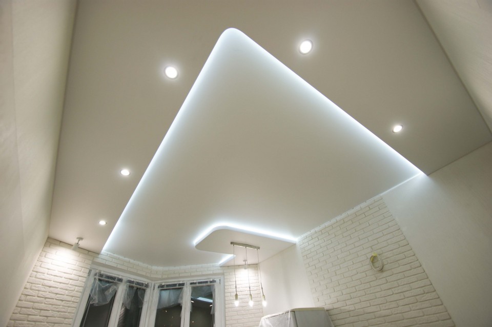 Заказать парящие натяжные потолки в г. Михайловск